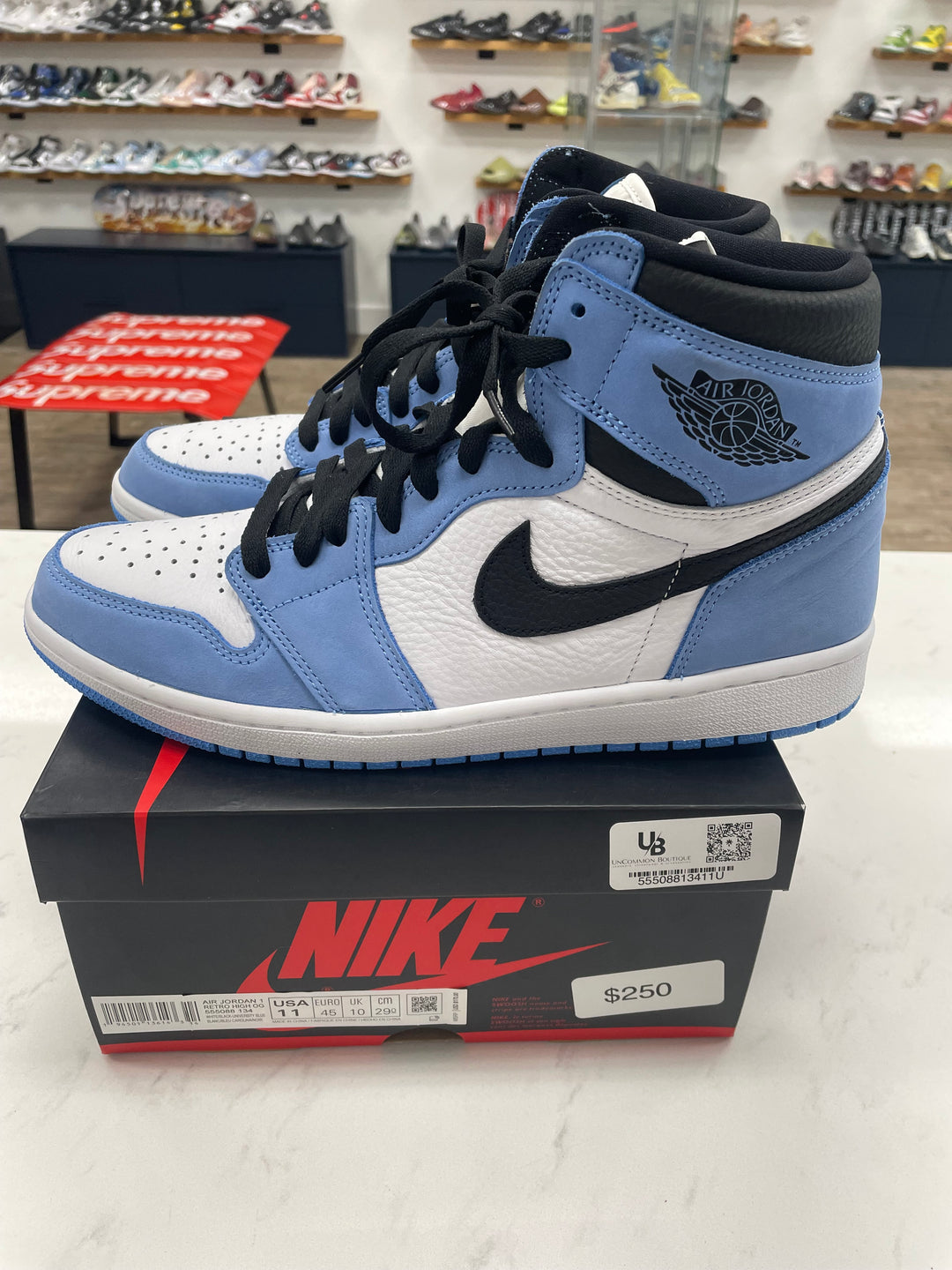 Jordan 1 Retro High OG University Blue - Worn