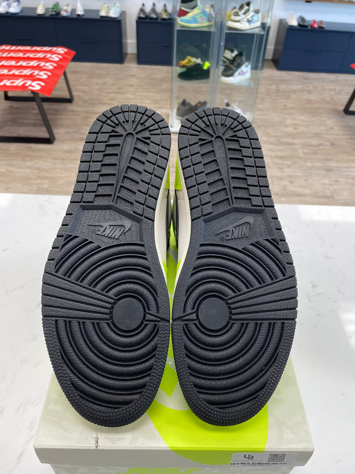 Jordan 1 Retro High OG Visionaire- Worn