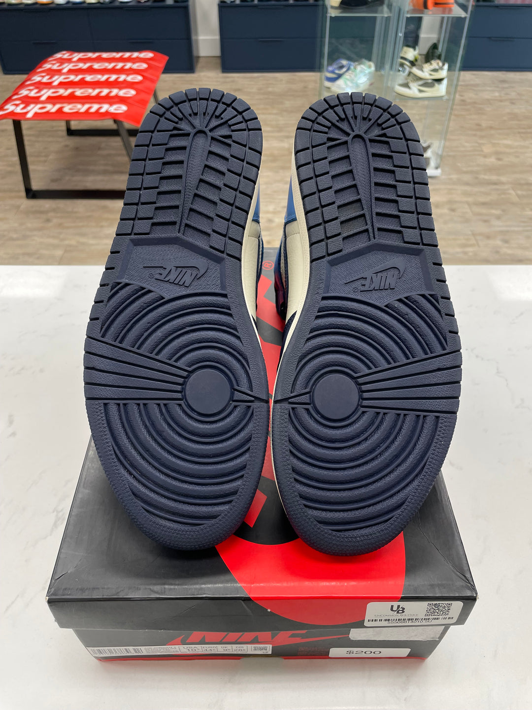Jordan 1 Retro High Obsidian- Worn