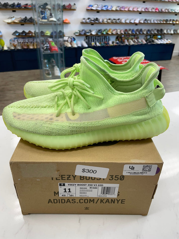 adidas Yeezy Boost 350 V2 Glow- Worn