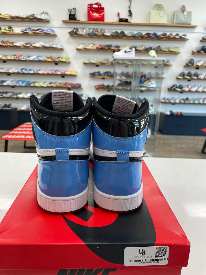 Jordan 1 Retro High Fearless Unc Chicago- Worn