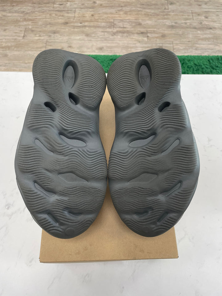 adidas Yeezy Foam RNNR Carbon - Worn