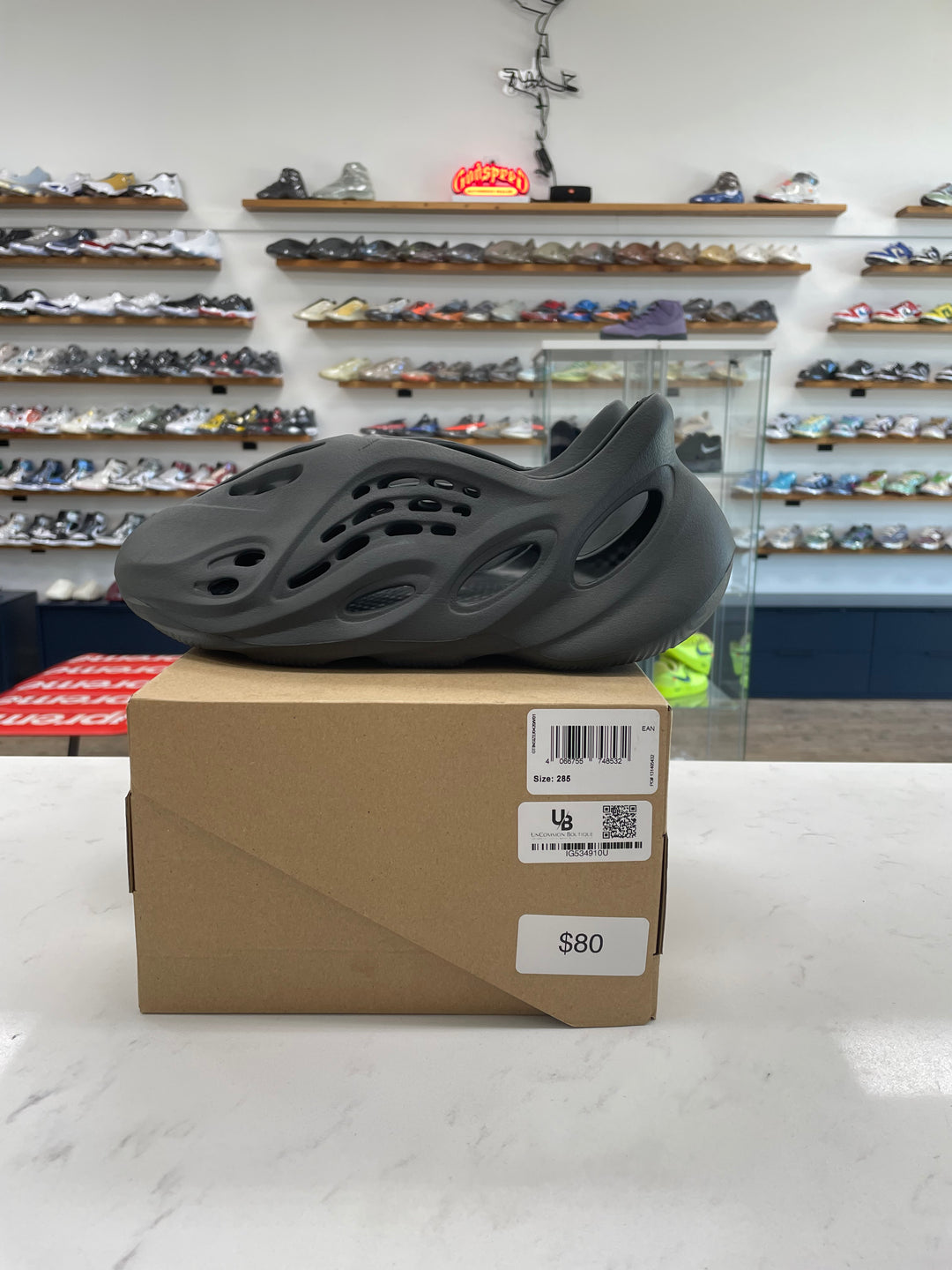 adidas Yeezy Foam RNNR Carbon - Worn