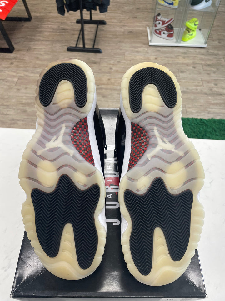 Jordan 11 Retro Low 72-10 - Worn