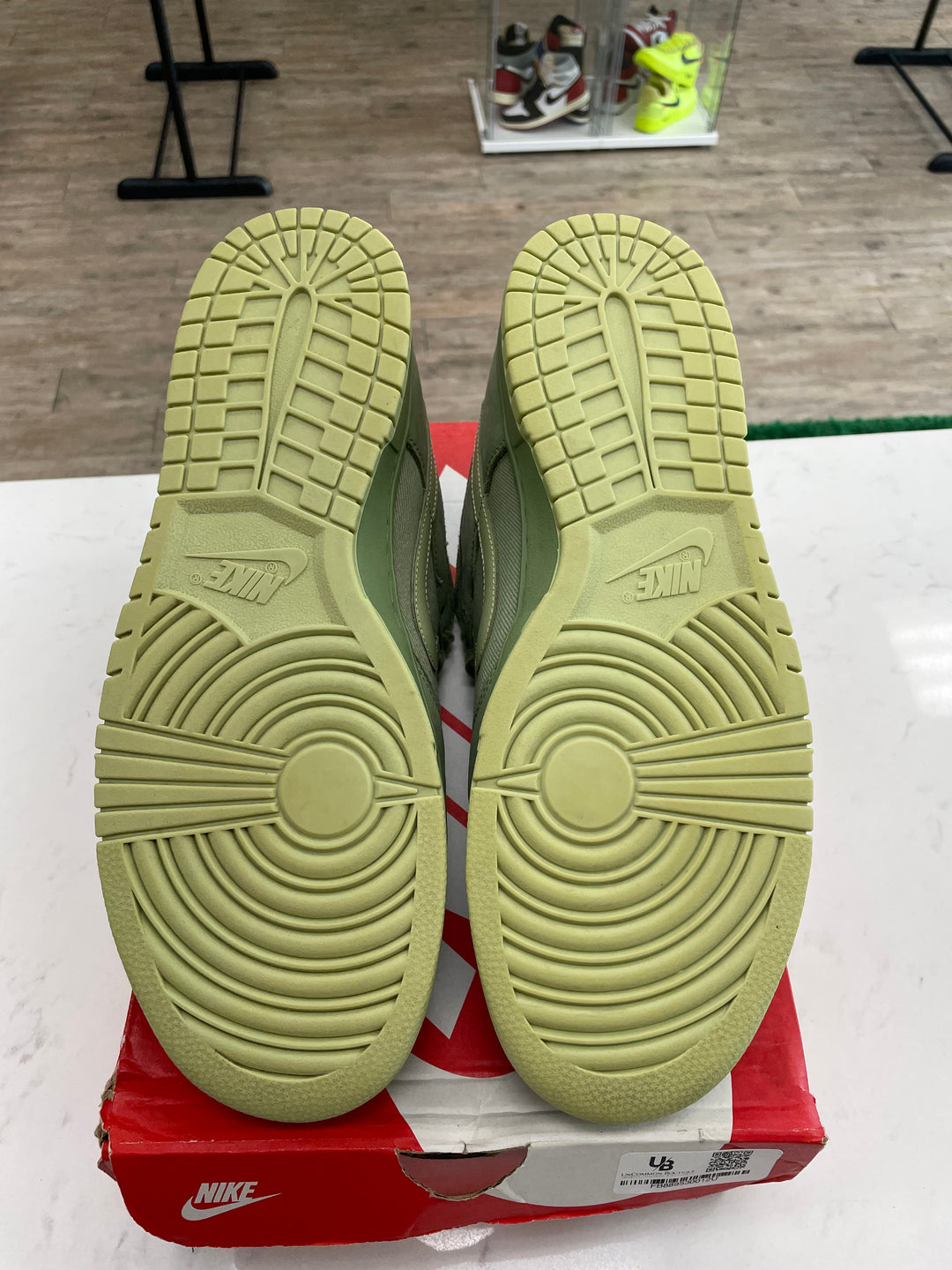 Nike Dunk Low Retro Premium Oil Green Olive Aura - Worn