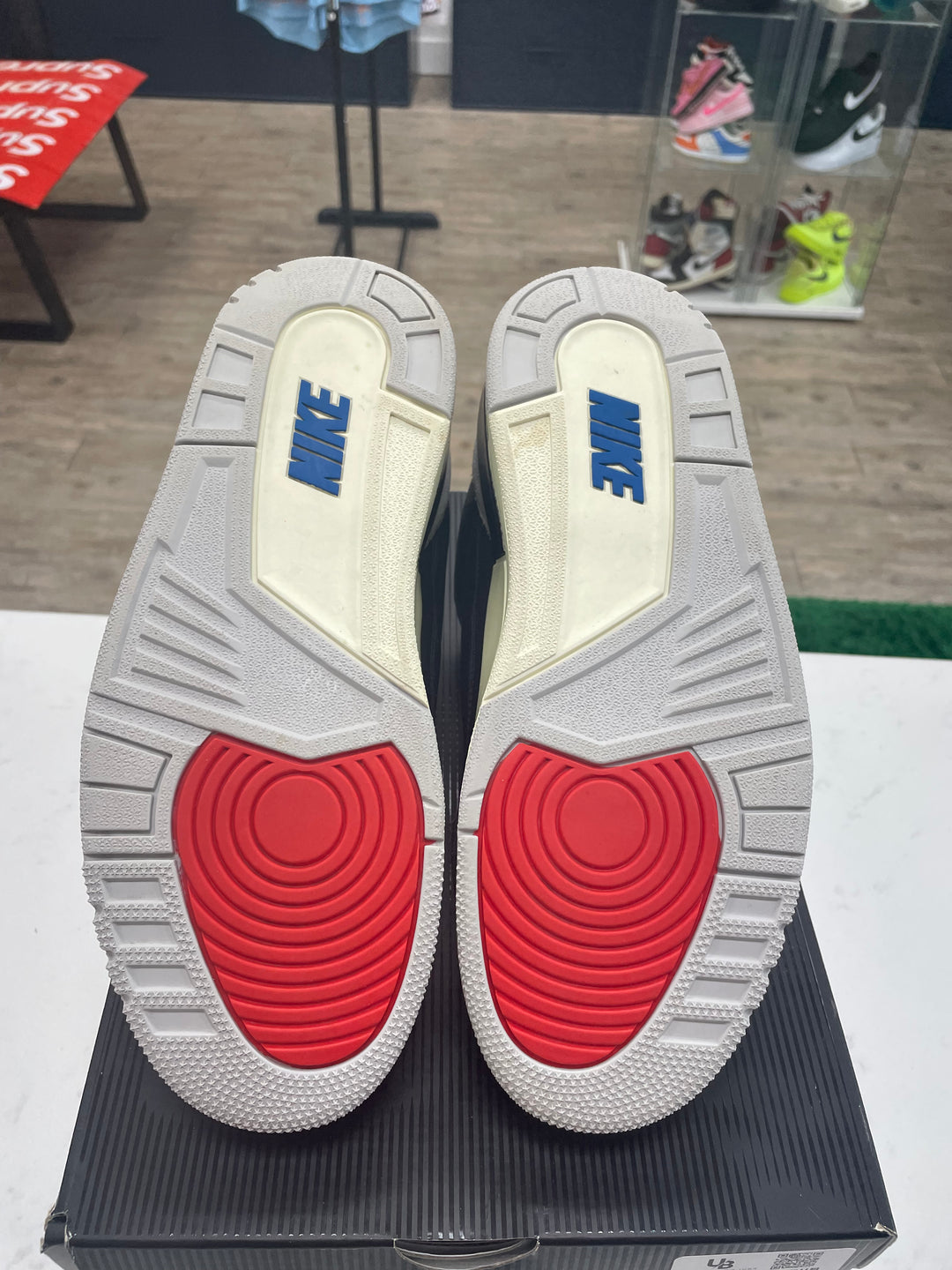 Jordan 3 Retro OG Rare Air - Worn