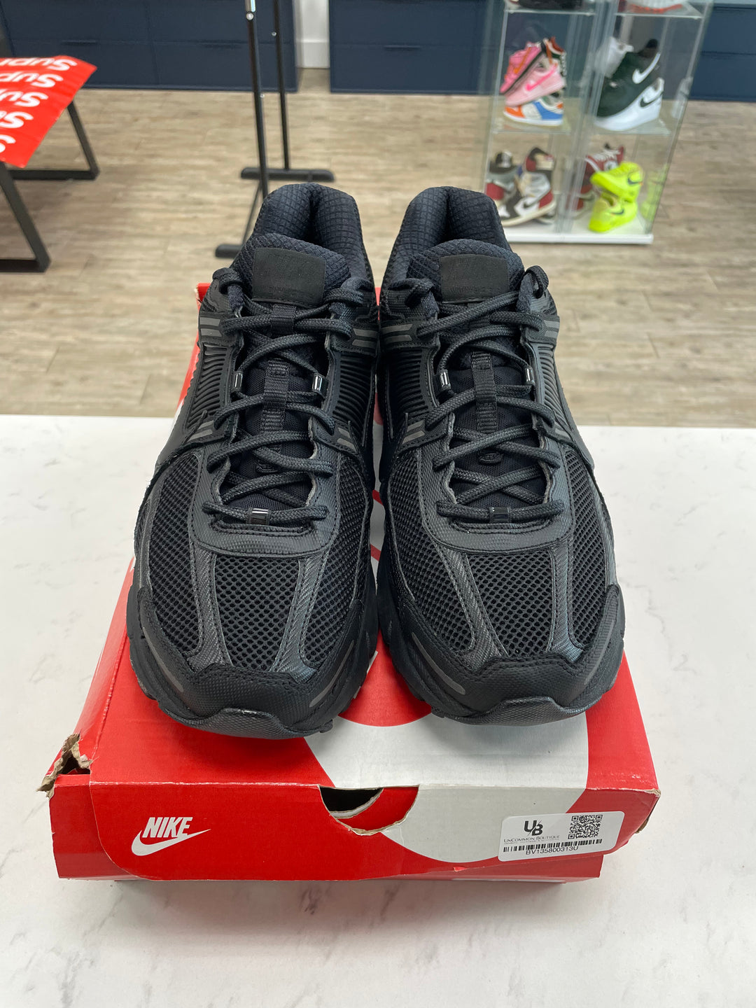 Nike Zoom Vomero 5 Triple Black - Worn