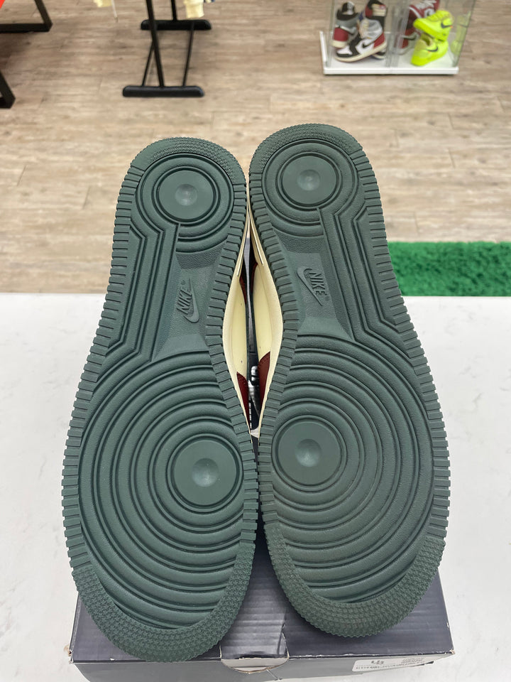 Nike Air Force 1 Low '07 LV8 Dark Team Red Vintage Green - Worn