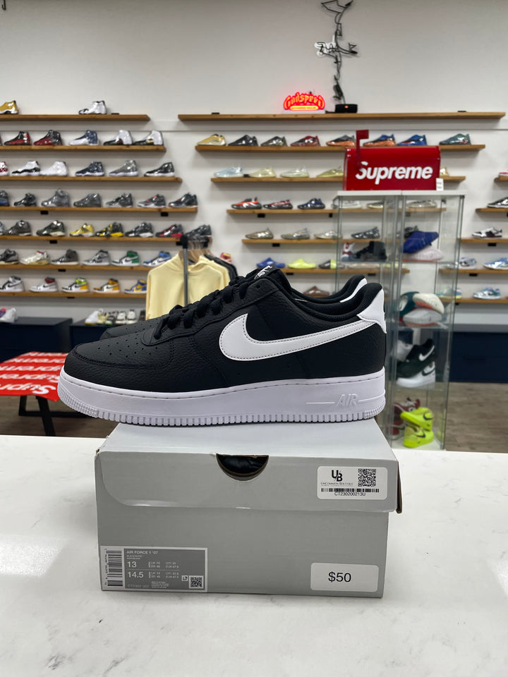 Nike Air Force 1 Low '07 Black White Pebbled Leather - Worn
