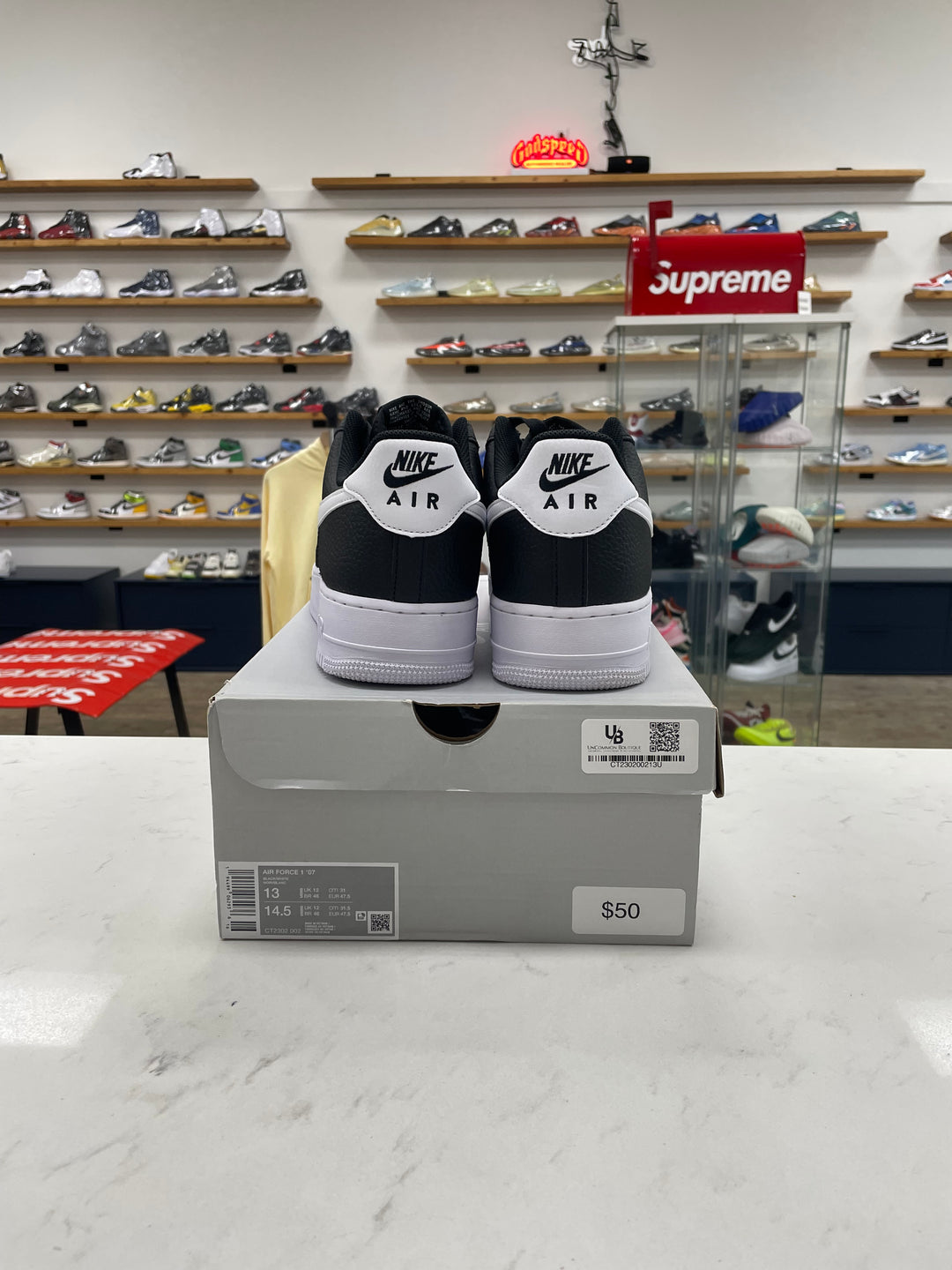 Nike Air Force 1 Low '07 Black White Pebbled Leather - Worn