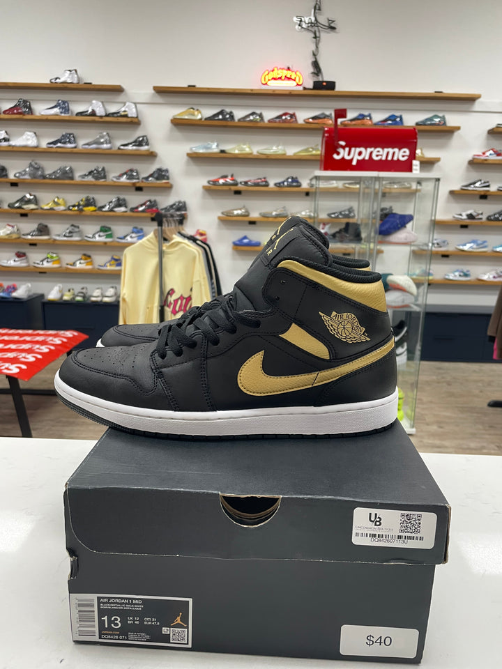 Jordan 1 Mid Black Metallic Gold - Worn
