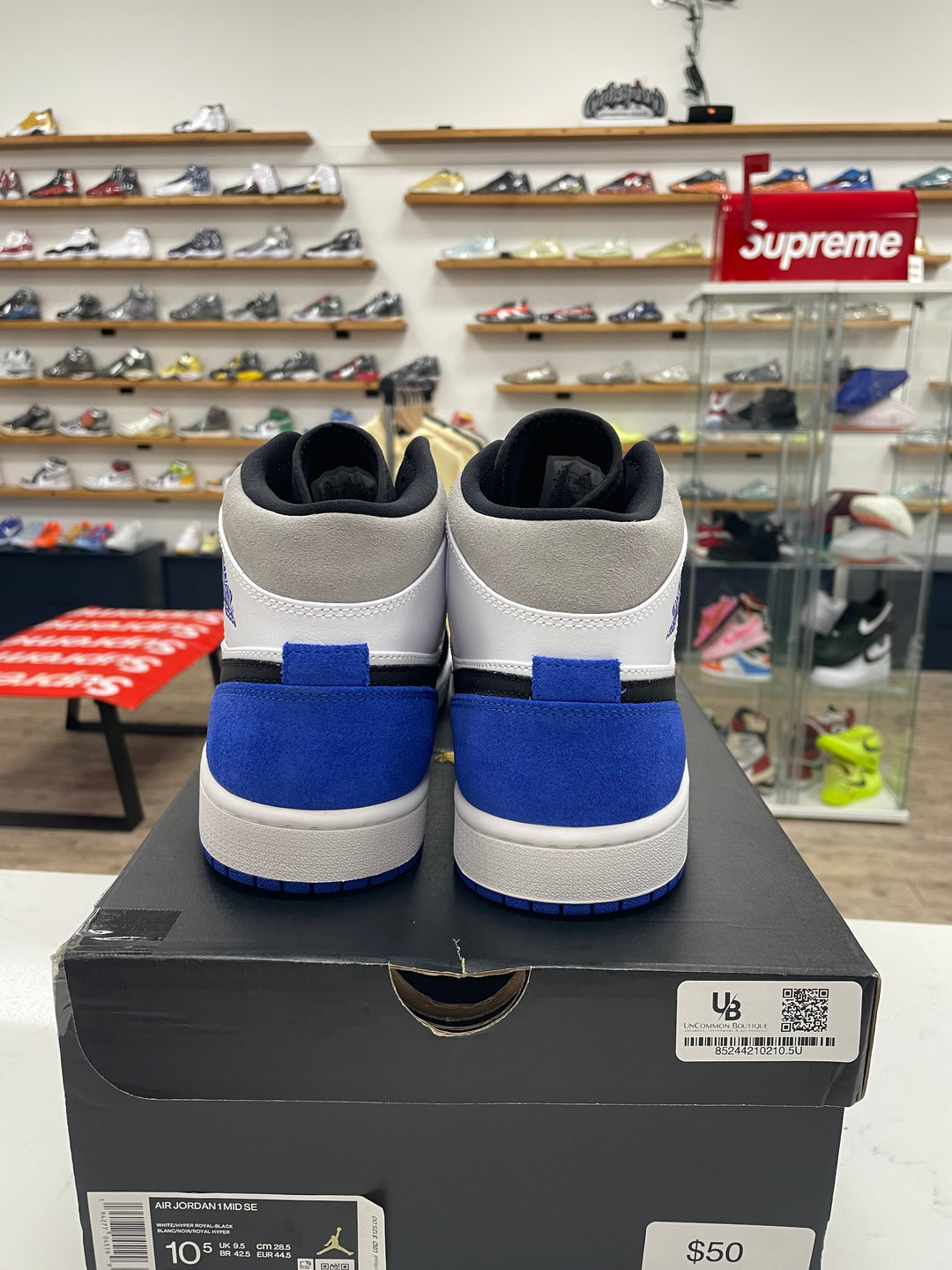Jordan 1 Mid SE Royal Black Toe - Worn