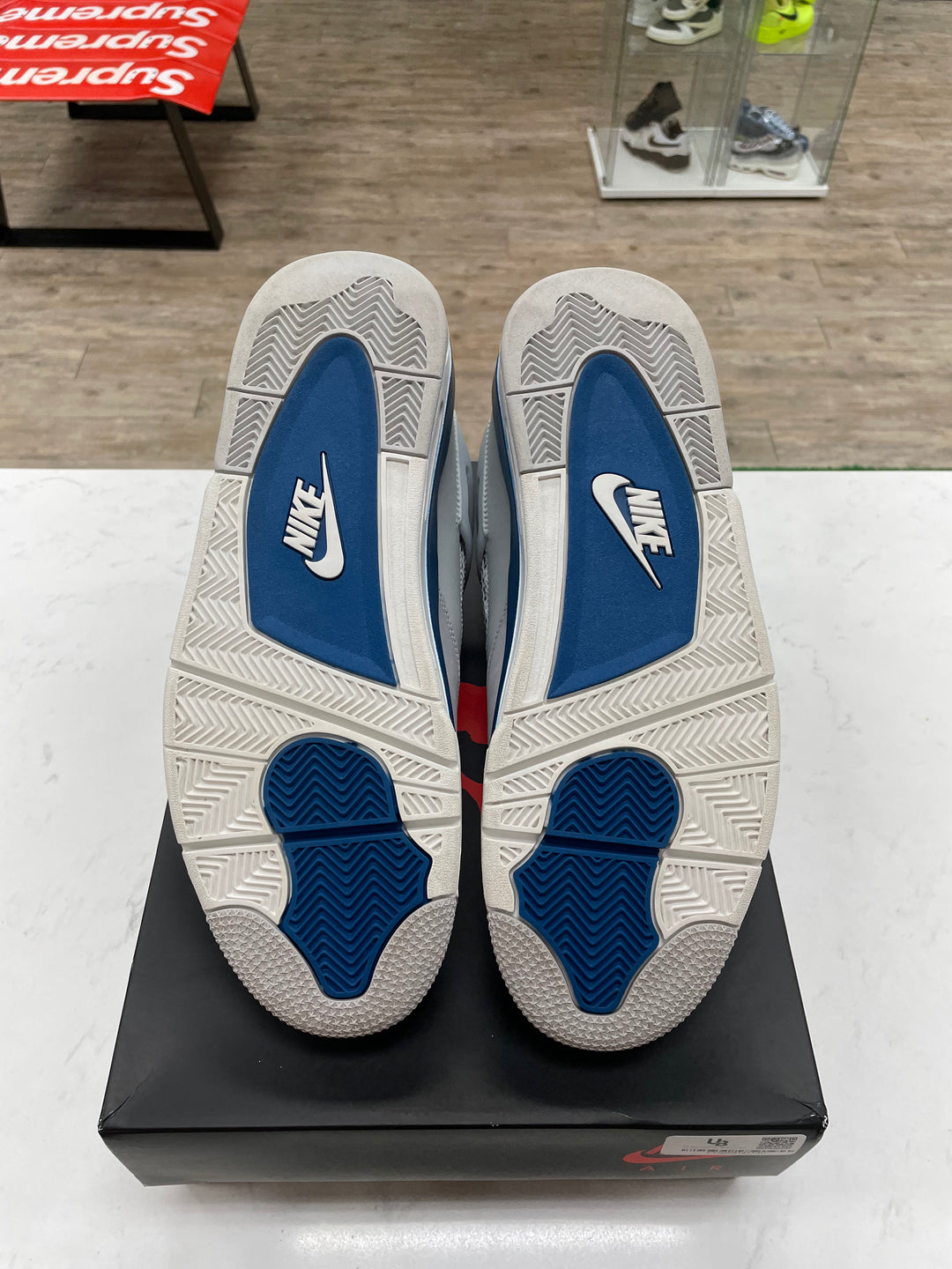 Jordan 4 Retro Military Blue (2024) - Worn