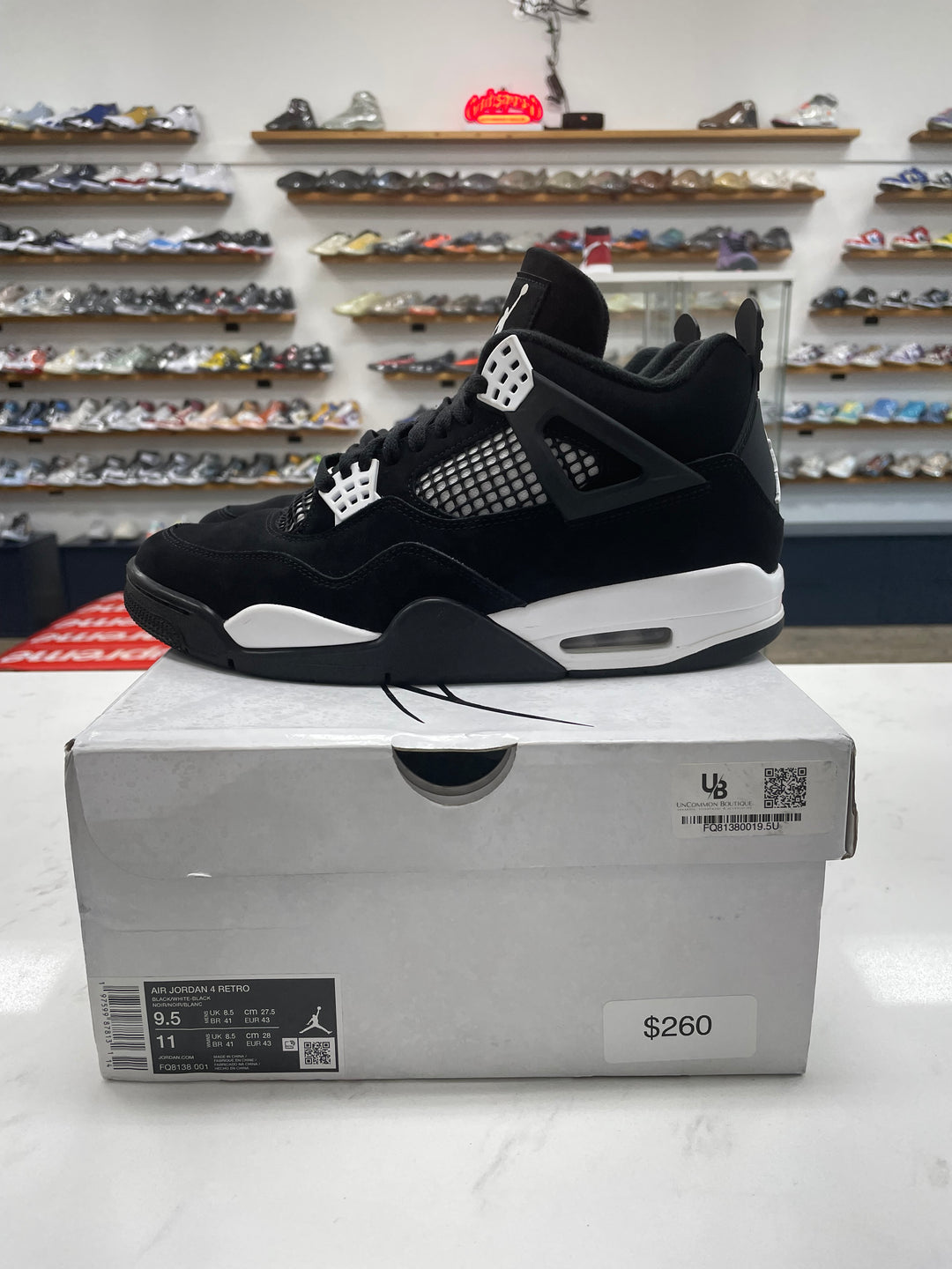 Jordan 4 Retro White Thunder - Worn