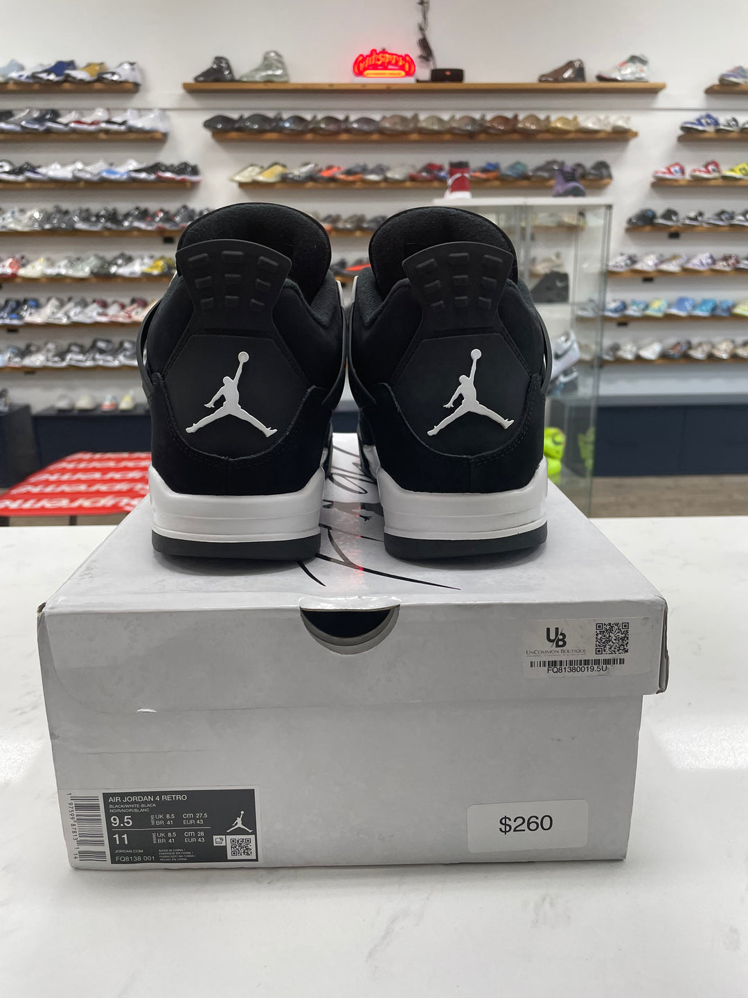 Jordan 4 Retro White Thunder - Worn