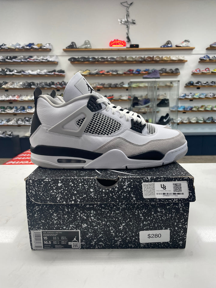 Jordan 4 Retro Military Black - Worn