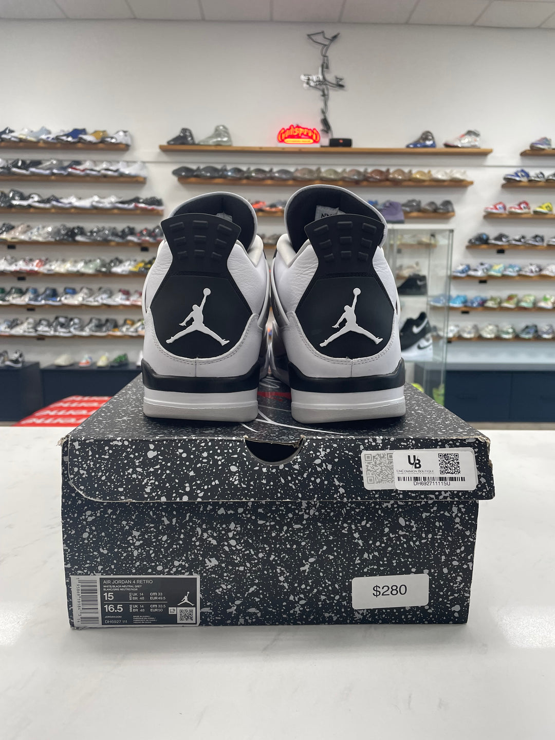 Jordan 4 Retro Military Black - Worn