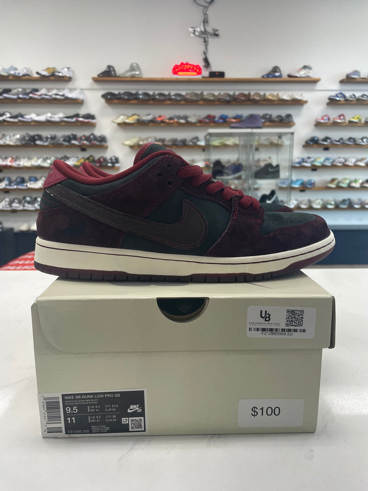 Nike SB Dunk Low Riot Skate Shop - Worn