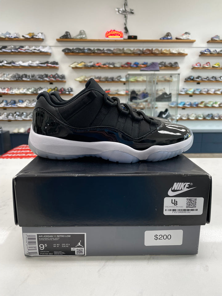 Jordan 11 Retro Low Space Jam - Worn