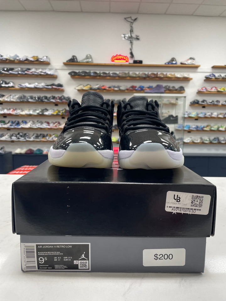 Jordan 11 Retro Low 72-10 - Worn
