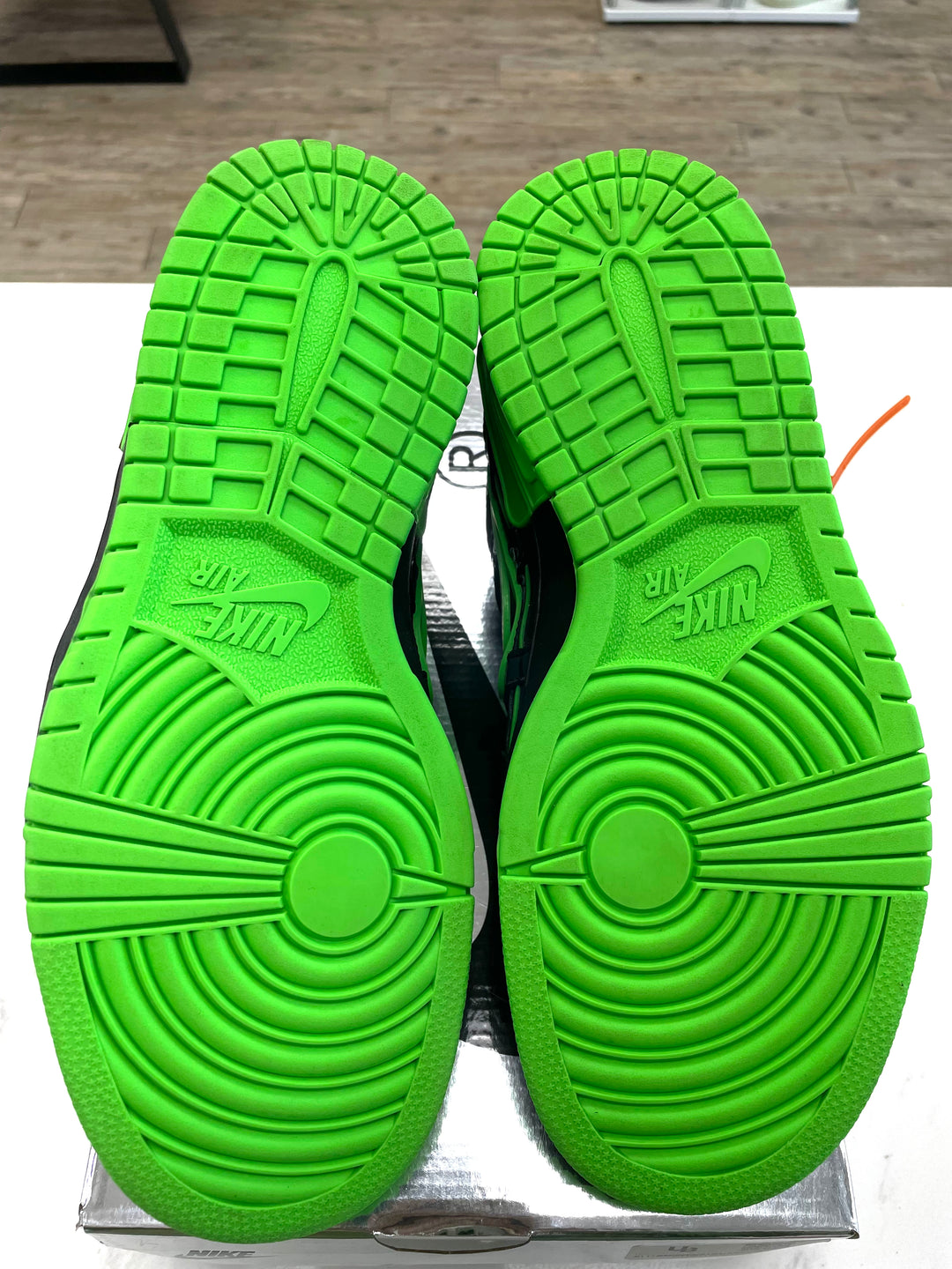 Nike Air Rubber Dunk Off-White Green Strike - Worn