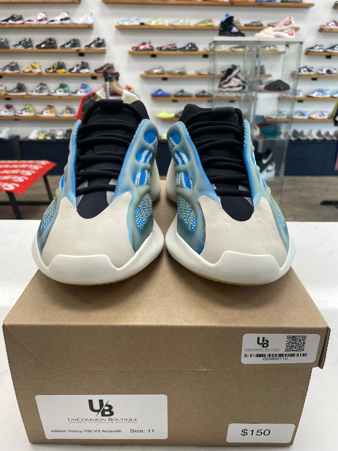 adidas Yeezy 700 V3 Arzareth - Worn