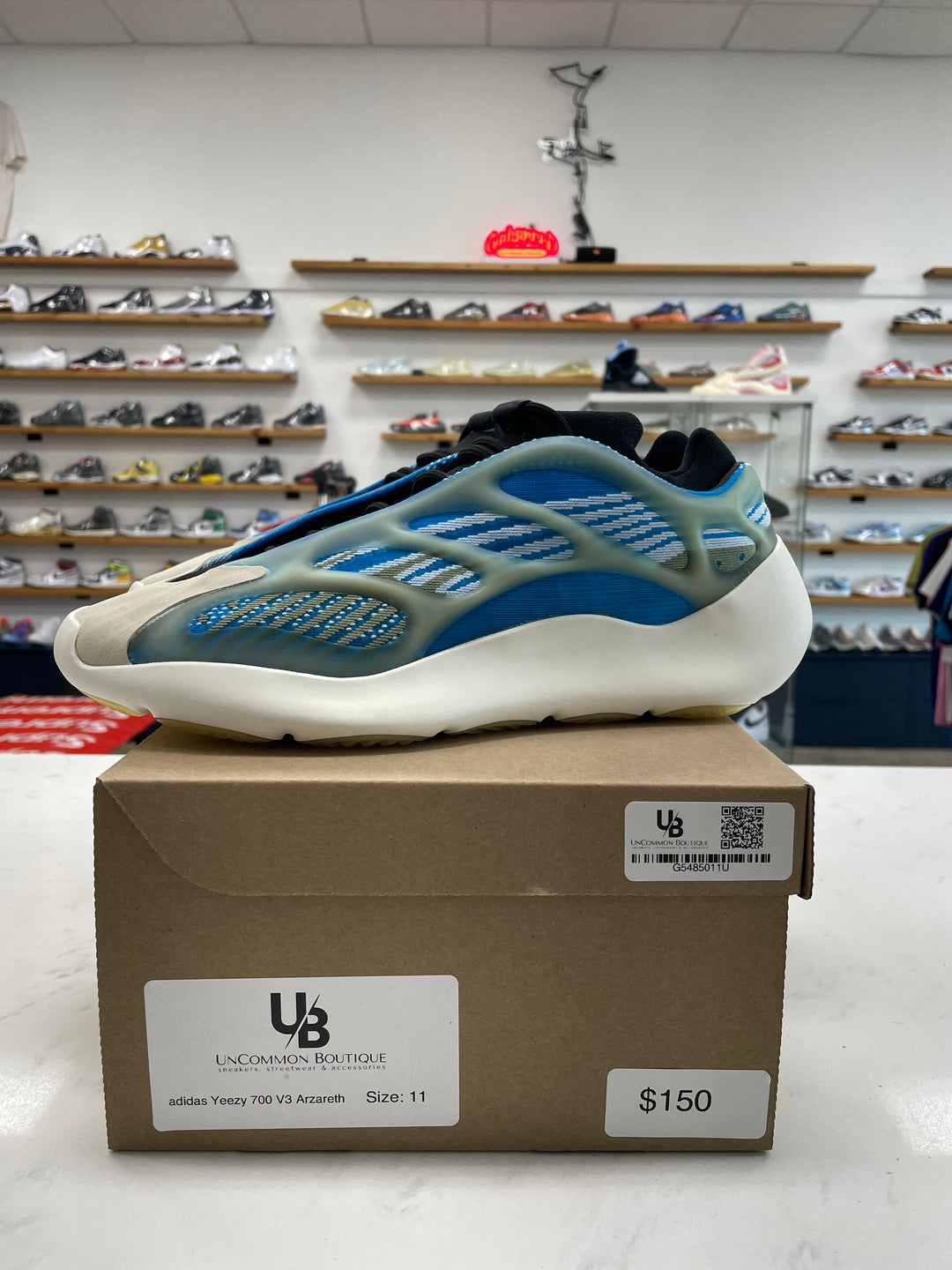 adidas Yeezy 700 V3 Arzareth - Worn
