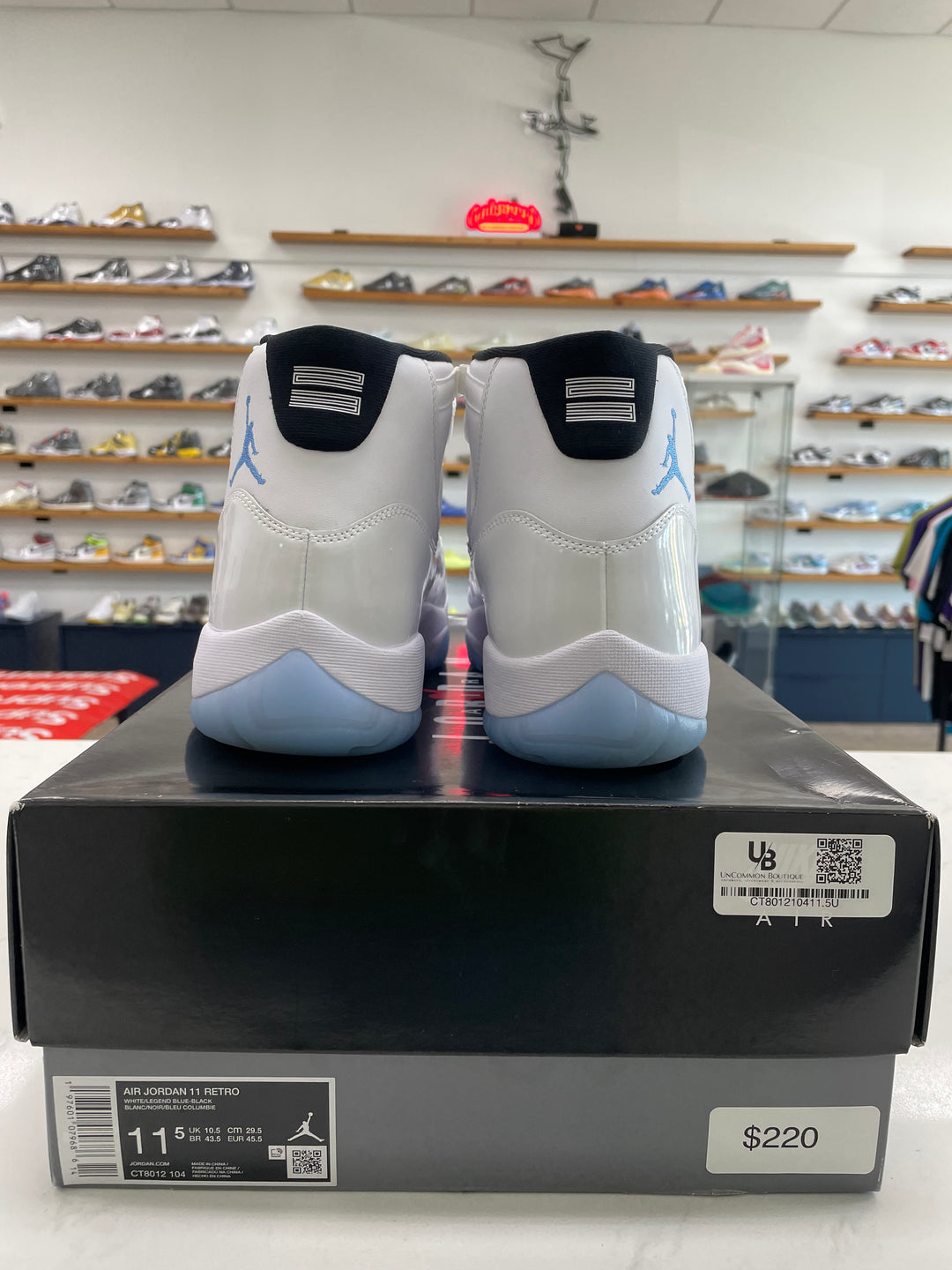 Jordan 11 Retro Low Legend Blue - Worn