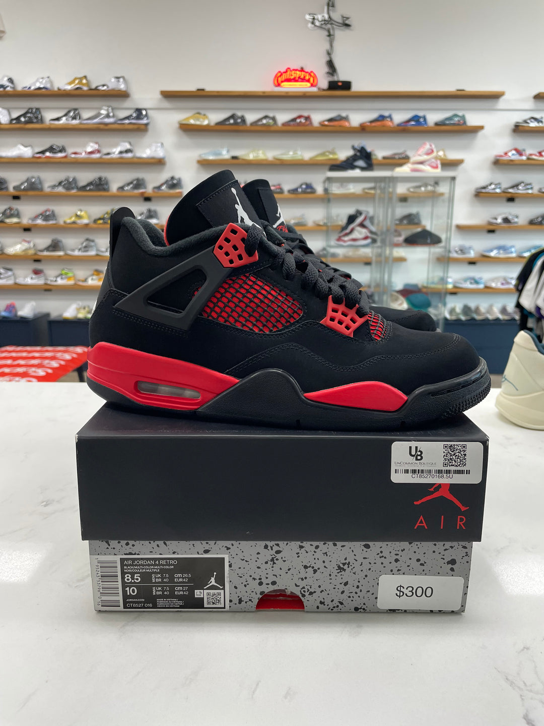 Jordan 4 Retro Red Thunder - Worn