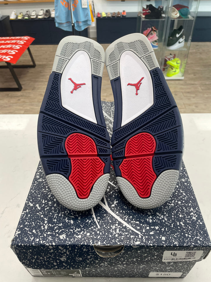 Jordan 4 Retro Midnight Navy - Worn