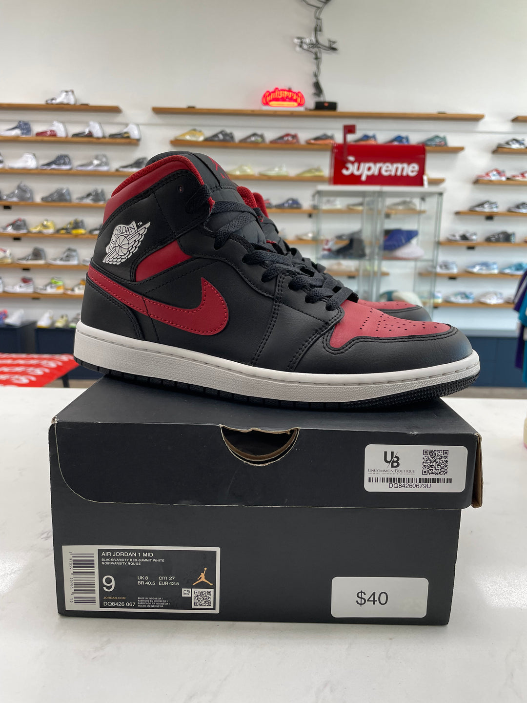 Jordan 1 Mid Bred Twist - Worn