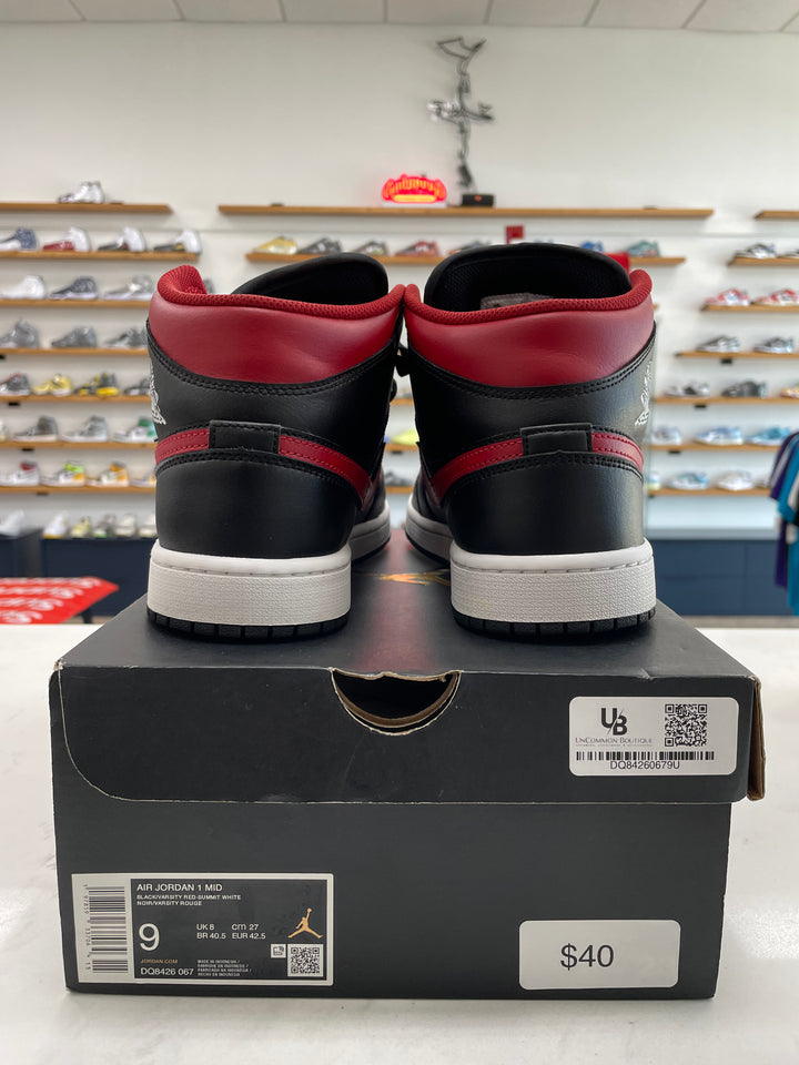 Jordan 1 Mid Bred Twist - Worn