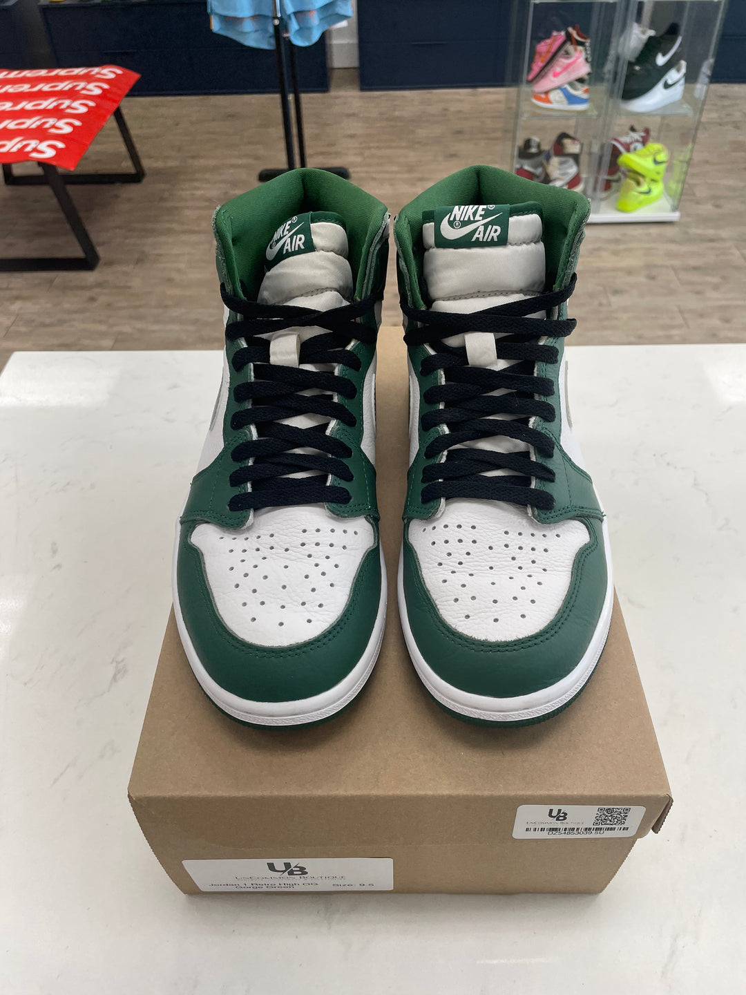 Jordan 1 Retro High OG Gorge Green - Worn