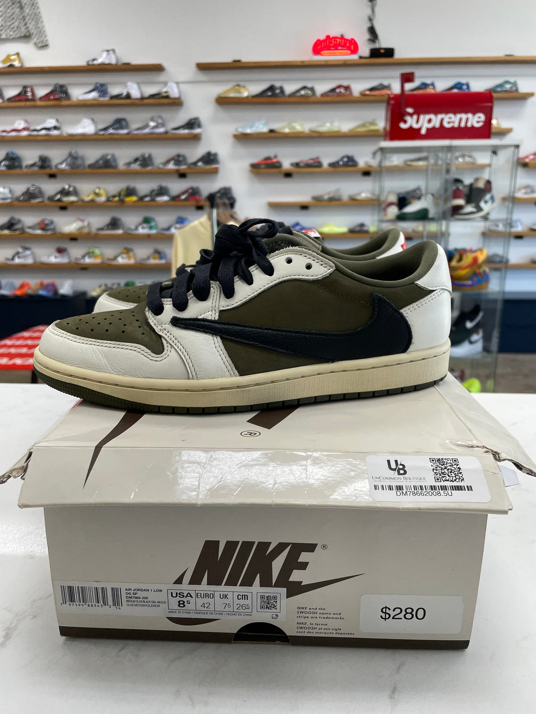 Jordan 1 Retro Low OG SP Travis Scott Medium Olive - Worn