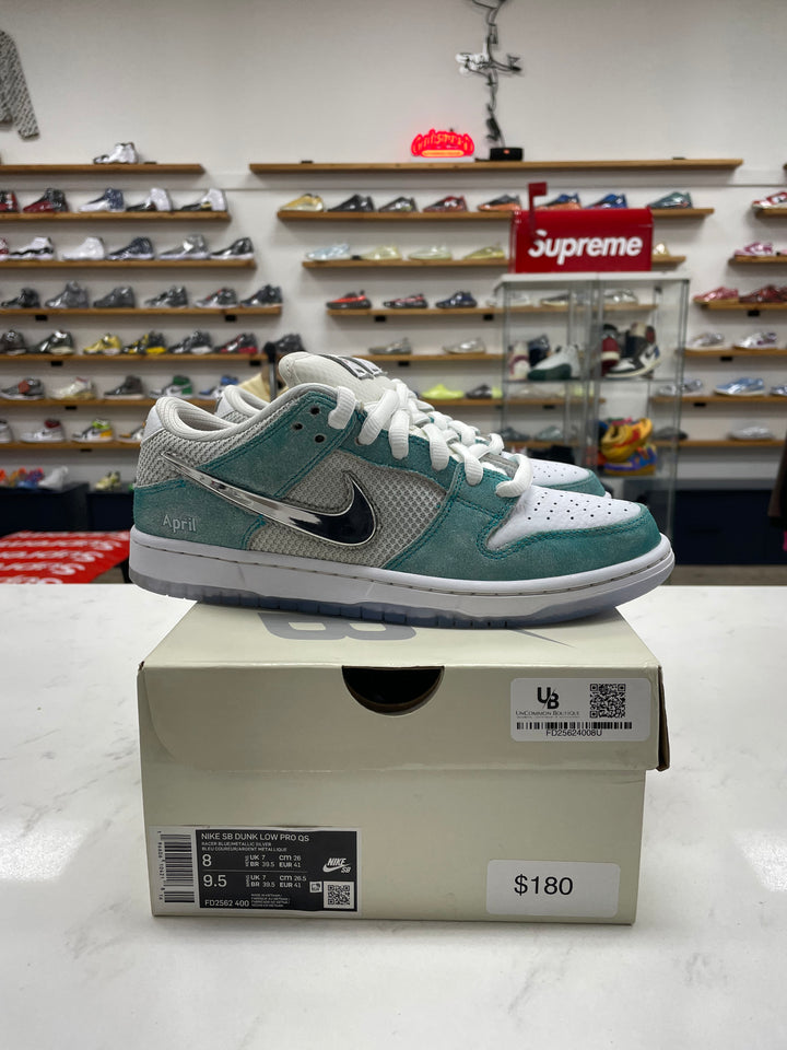 Nike SB Dunk Low April Skateboards - Worn