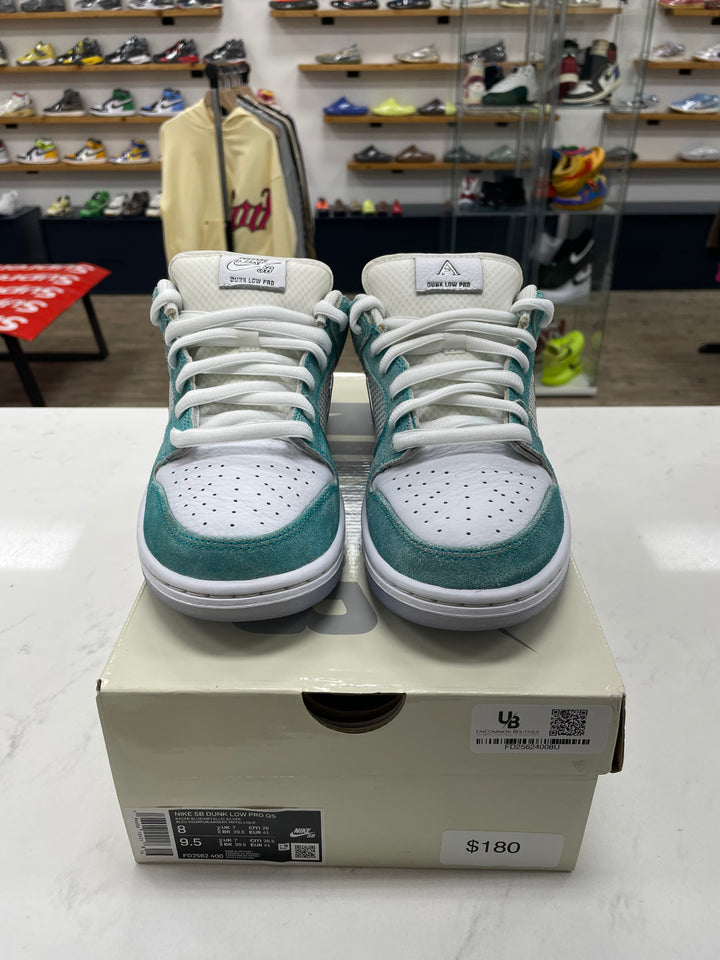 Nike SB Dunk Low April Skateboards - Worn