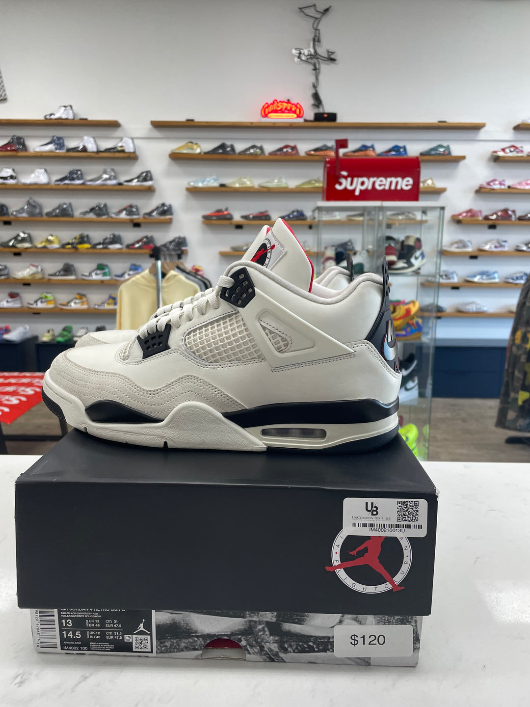 Jordan 4 Retro Flight Club - Worn