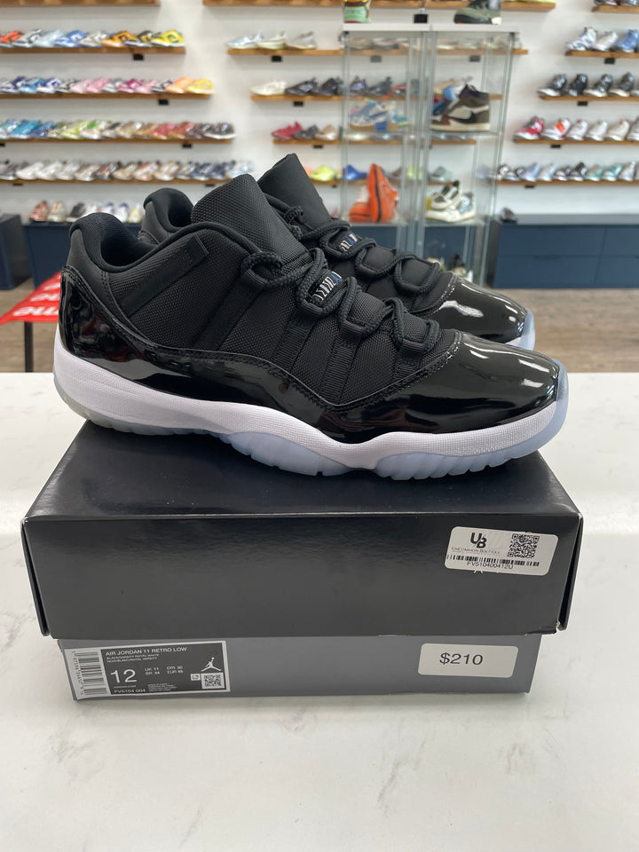 Jordan 11 Retro Low Space Jam- Worn