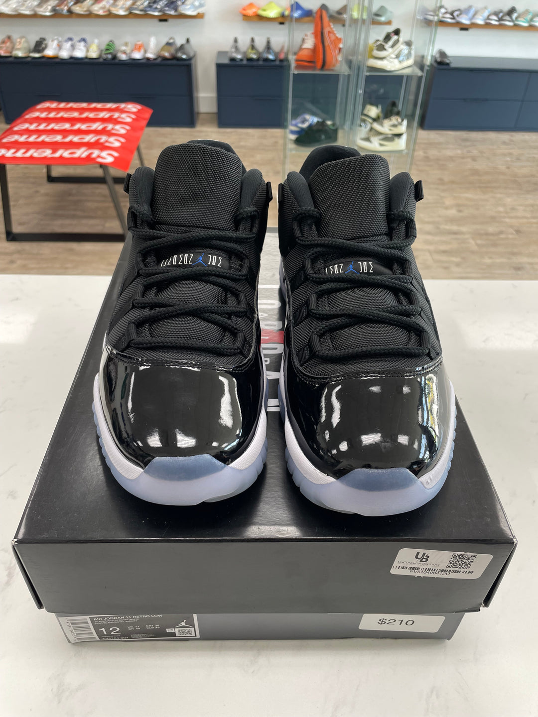 Jordan 11 Retro Low Space Jam- Worn