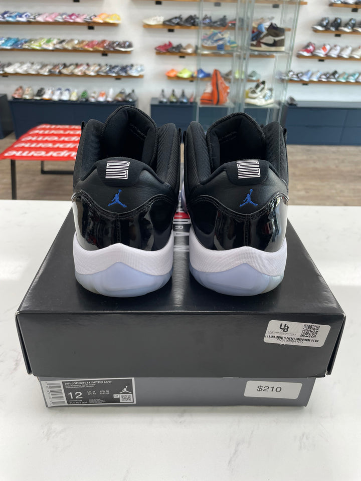 Jordan 11 Retro Low Space Jam- Worn