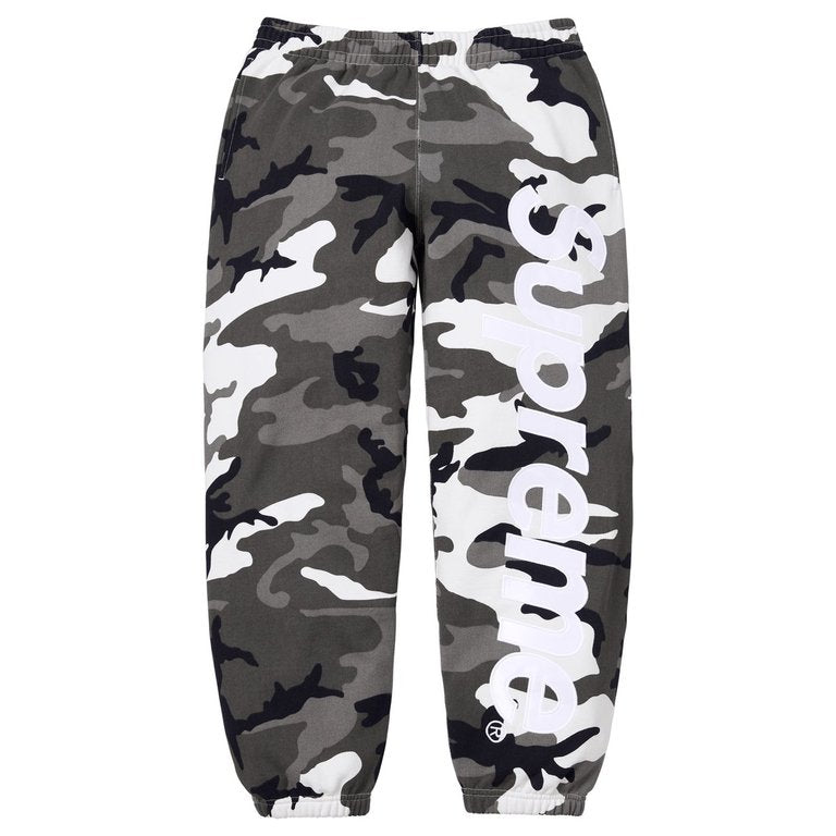 Supreme Appliqué Sweatpant XL  camo Supreme Satin Applique Logo Sweatpant Snow Camo – UnCommon Boutique